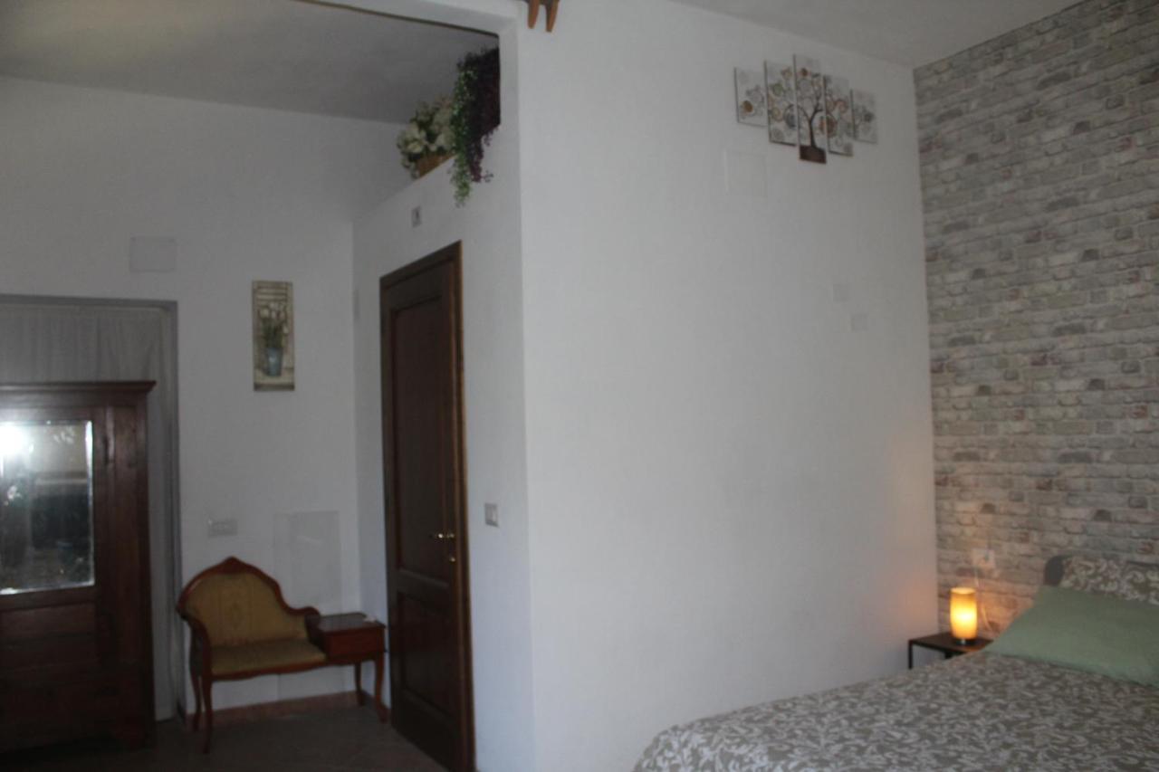 Agriturismo Podere I' Caldino Troghi Екстериор снимка