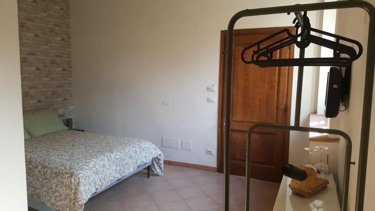 Agriturismo Podere I' Caldino Troghi Екстериор снимка